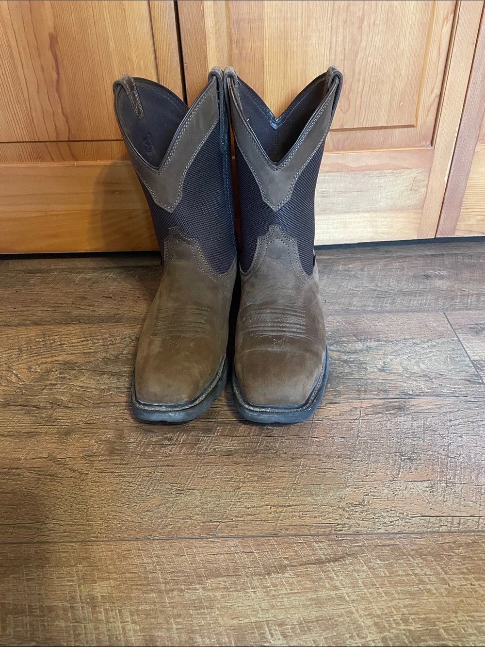 Ariat men’s boots.